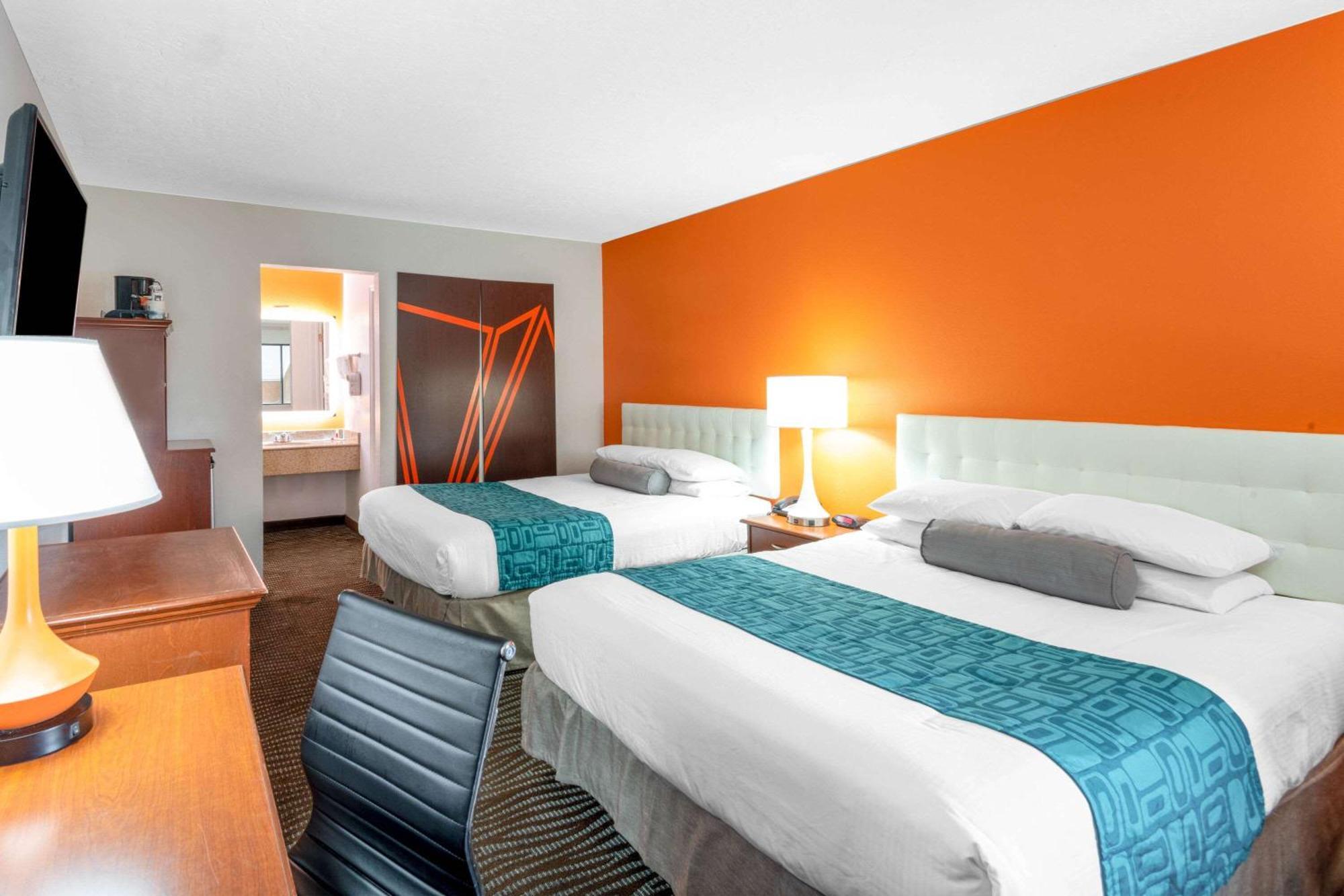 Queen Room with Two Queen Beds - Non-Smoking