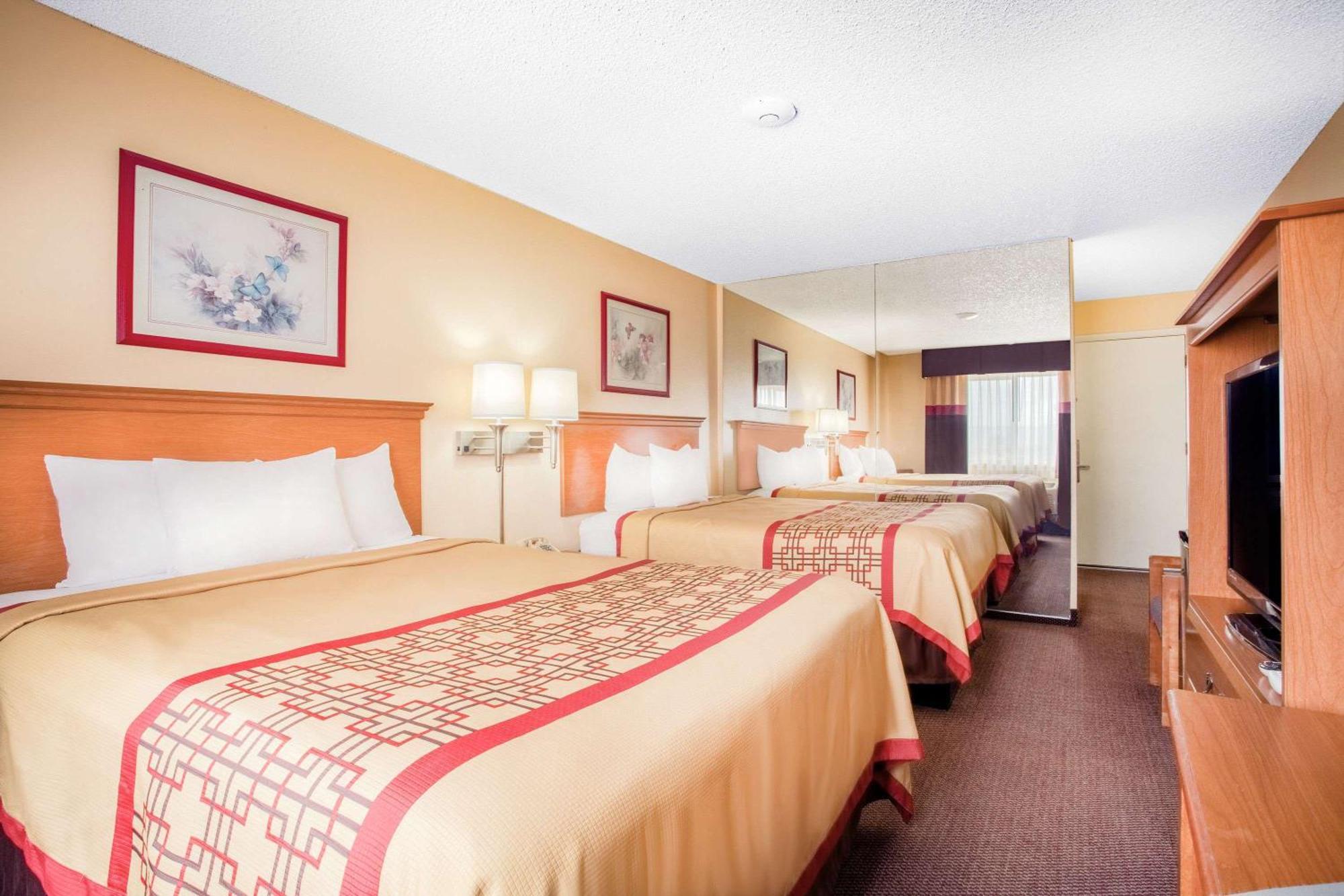 Queen Room Two Queen Beds Disability Access or Non-Smoking